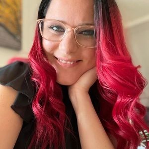 Meet your Posher, Alexandra